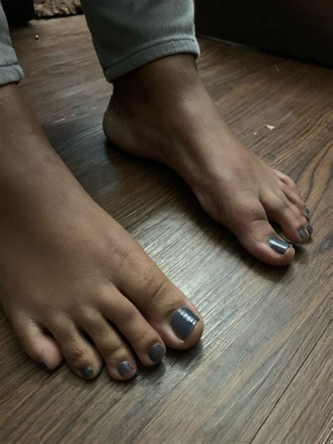 black milf feet|Black Milf Feet Porn Videos 